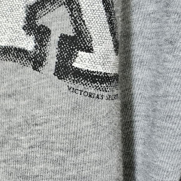 Pink Victoria's Secret Long Sleeve Kangaroo Sweater Small size Grey Relax Cozy S - Picture 8 of 8